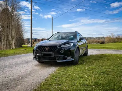 CUPRA Formentor VZ5 — SUV coupé haute performance, 390 ch et seulement 27 000 km — Miniatura 8