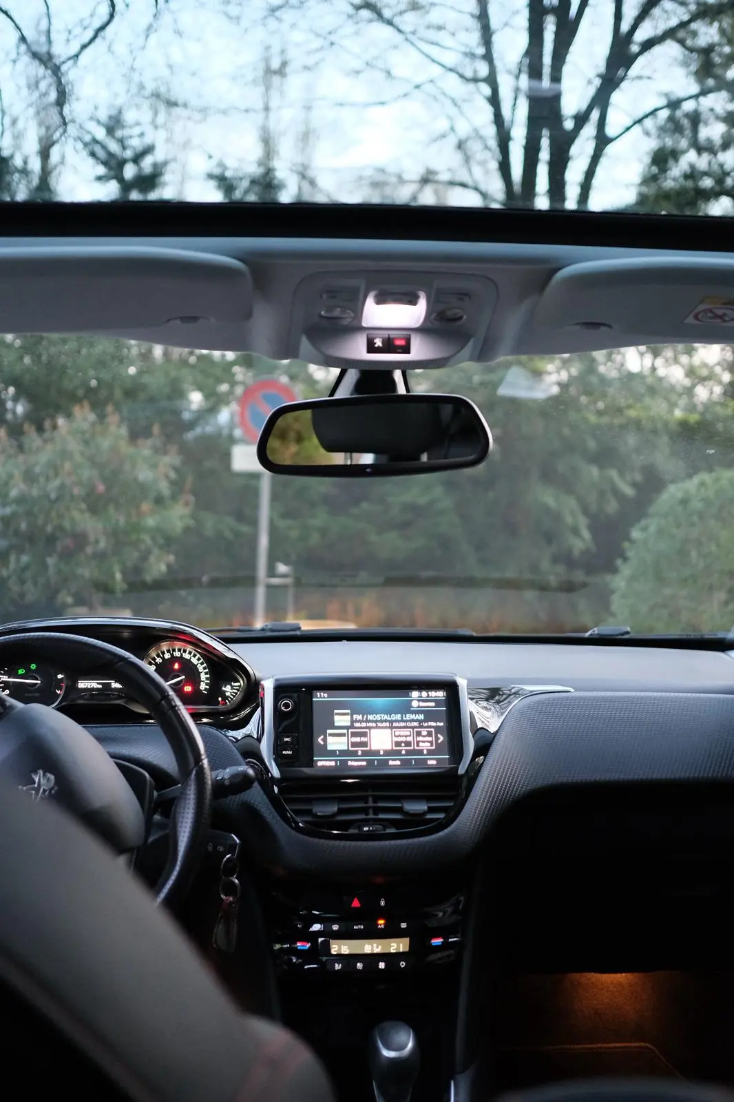 Peugeot 208 2018 occasion Genève — 5