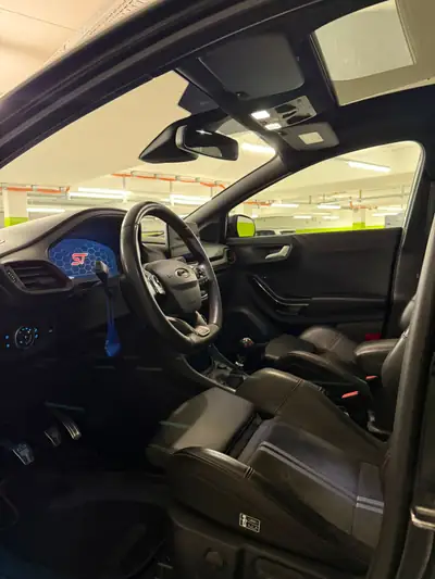 Ford Puma 1.5 SCTi STX — SUV compact sportif, 200 ch et seulement 86'000 km — intérieur
