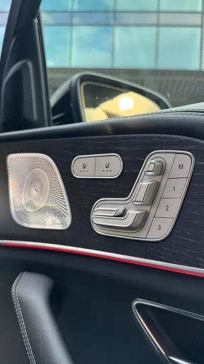 Mercedes-Benz GLE 63 AMG Coupé — Monstre de performance 612 ch, 91000 km, sans accident — Thumbnail 14