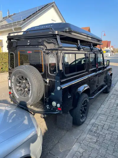 Land Rover Defender 110 2.5 Td5 — L'authentique 4x4 britannique, robustesse éprouvée — dashboard