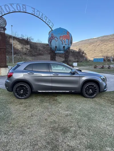 Mercedes-Benz GLA 250 AMG Line 4Matic — SUV compact dynamique, 72 000 km seulement — Thumbnail 7