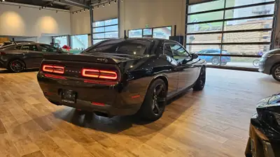 Dodge Challenger 6.2 SRT Hellcat — Muscle car légendaire, 717 ch purs — Thumbnail 9