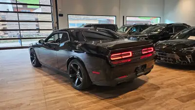 Dodge Challenger 6.2 SRT Hellcat — Muscle car légendaire, 717 ch purs — Thumbnail 13