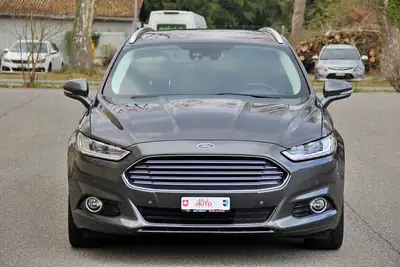 Ford Mondeo Break 2.0 TDCi Titanium — Familial spacieux, diesel économe et bien équipé — Miniatura 8