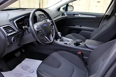 Ford Mondeo Break 2.0 TDCi Titanium — Familial spacieux, diesel économe et bien équipé — Miniatura 9