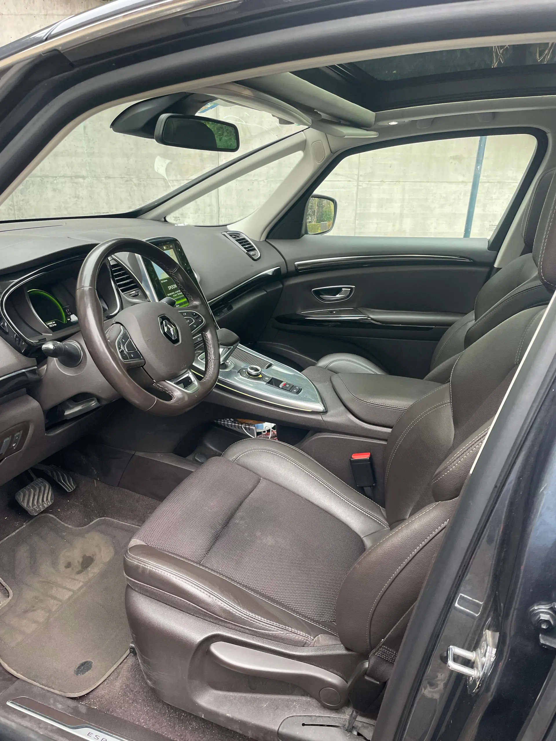 Renault Espace 2018 occasion La Tour-de-Peilz — 3