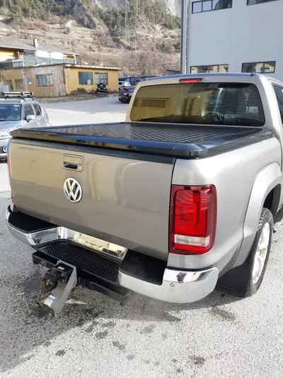 VW Amarok 3.0 TDI Crossline 4Motion — Pick-up robuste, 4x4 intégral, moteur puissant — vista posteriore
