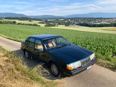 Volvo 940 2.3 GLE 1992 — Berline suédoise élégante, seize ans d'histoire et seulement 70 000 km — Heckansicht