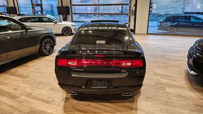 Dodge Charger R/T 5.7 — Muscle car américain authentique, jantes Vossen 20", impeccable — Thumbnail 13