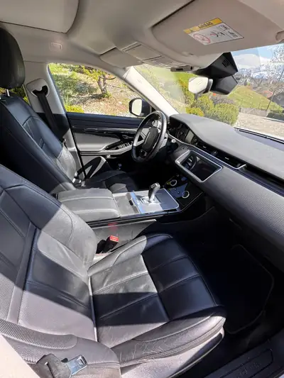 Range Rover Evoque R-Dynamic P 200 — SUV compact premium, 130'000 km, transmission intégrale — Detail
