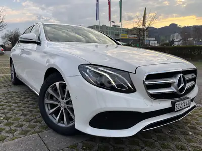 Mercedes-Benz E 200 Avantgarde — Berline élégante, entretien complet Mercedes, kilométrage modéré — vue extérieure