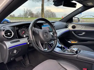 Mercedes-Benz E 200 Avantgarde — Berline élégante, entretien complet Mercedes, kilométrage modéré — Miniature 15