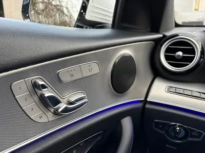 Mercedes-Benz E 200 Avantgarde — Berline élégante, entretien complet Mercedes, kilométrage modéré — Miniature 16