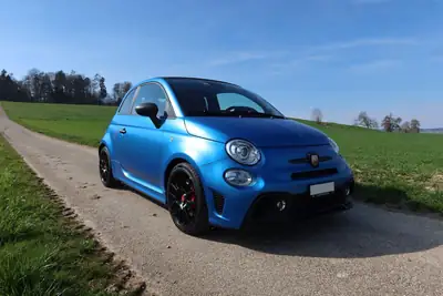 FIAT 595 Abarth Competizione Cabriolet — Turbo 180 ch, freins Brembo, finition collector — Außenansicht