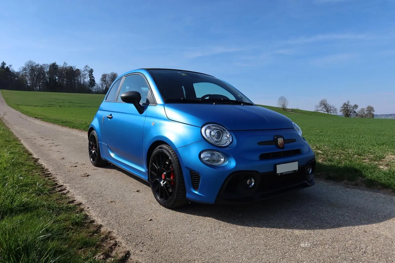 FIAT 595 Abarth Competizione Cabriolet — Turbo 180 ch, freins Brembo, finition collector — Außenansicht