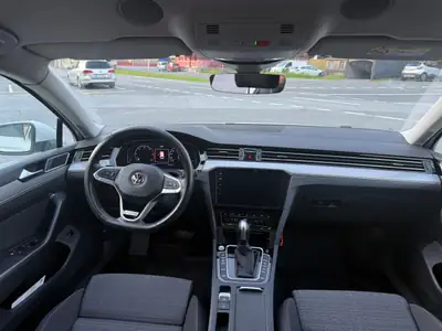 VW Passat Break 2.0 TDI 4Motion — Polyvalence diesel, traction intégrale — Thumbnail 9