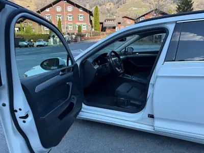 VW Passat Break 2.0 TDI 4Motion — Polyvalence diesel, traction intégrale — Thumbnail 12