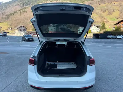 VW Passat Break 2.0 TDI 4Motion — Polyvalence diesel, traction intégrale — Thumbnail 16