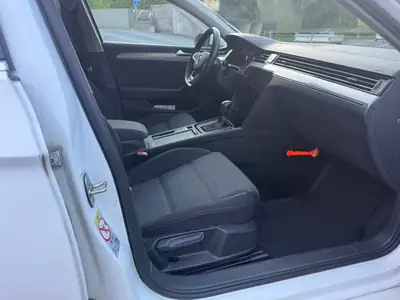 VW Passat Break 2.0 TDI 4Motion — Polyvalence diesel, traction intégrale — Thumbnail 19