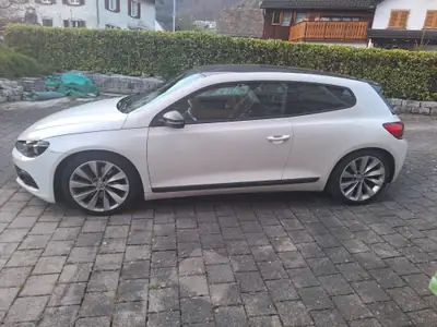 VW Scirocco 1.4 TSI — Coupé sportif compact, fraîchement révisé — Heckansicht