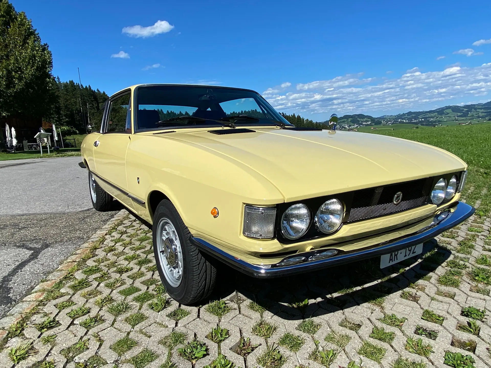 Fiat 128 Moretti Coupé 1970 — Bijou automobile mythique, exemplaire ultra-rare — vista esterna