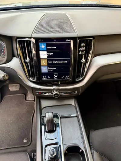 Volvo XC60 B4 R-Design — SUV premium diesel mild hybrid, 100 000 km, expertisé — Thumbnail 14