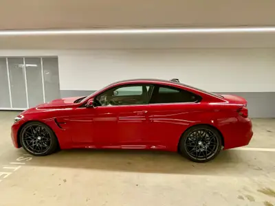 BMW M4 Heritage Limited Edition — Coupé sportif 450 ch, 10 000 km seulement — Armaturenbrett