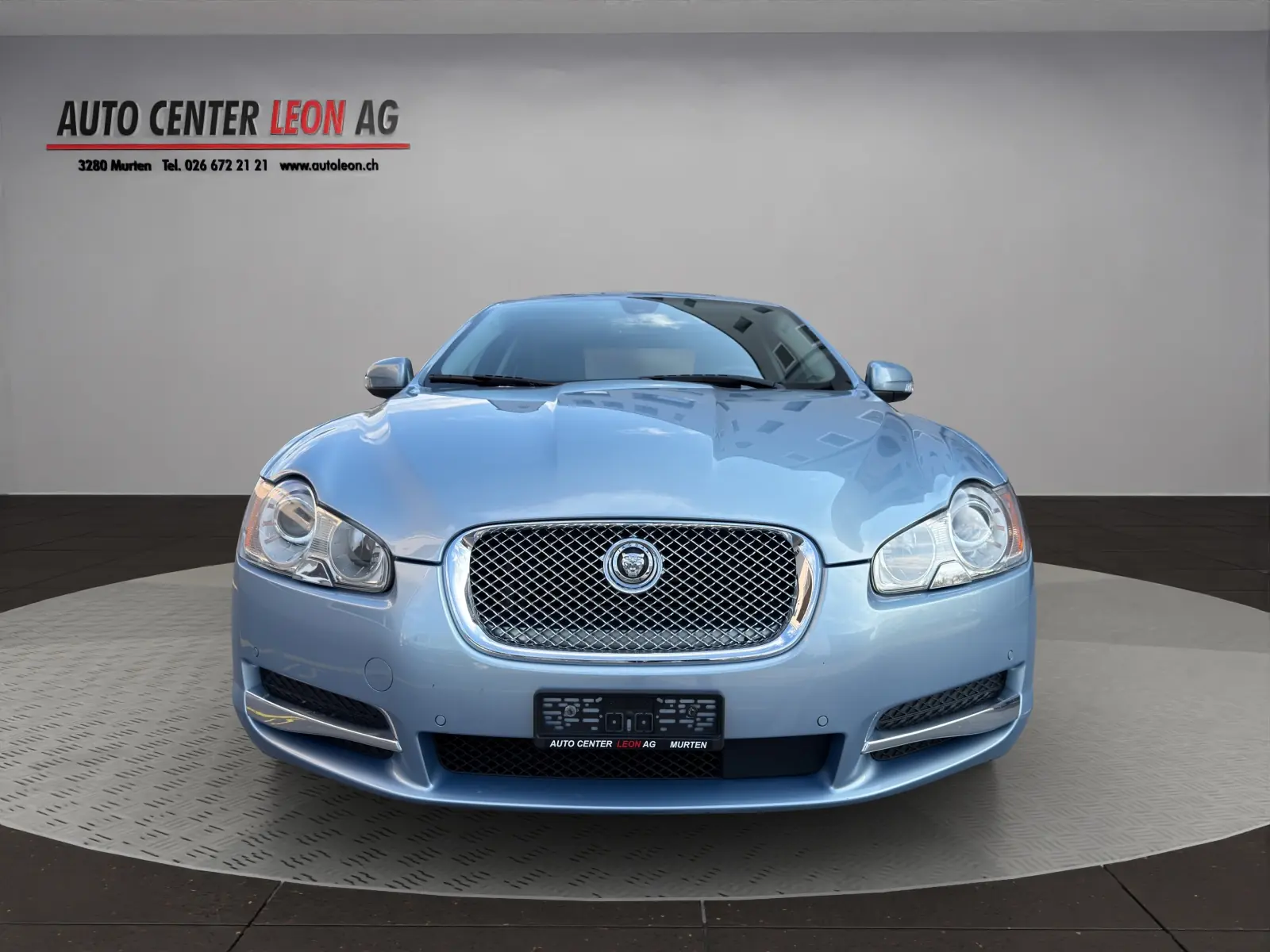 Jaguar XF 3.0 V6 Premium Luxury — Berline British Premium, 238 ch dynamiques