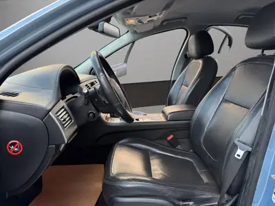 Jaguar XF 3.0 V6 Premium Luxury — Berline British Premium, 238 ch dynamiques — Miniatur 9