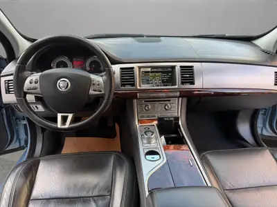 Jaguar XF 3.0 V6 Premium Luxury — Berline British Premium, 238 ch dynamiques — Miniatur 14