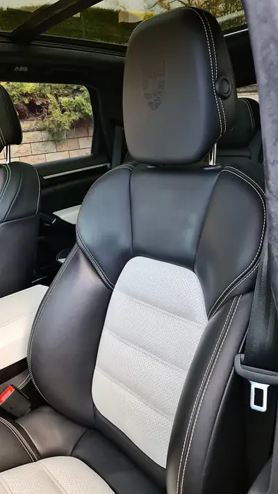 Porsche Cayenne S E-Hybrid Platinum Edition — SUV hybride rechargeable haute performance, 155'000 km — Thumbnail 13