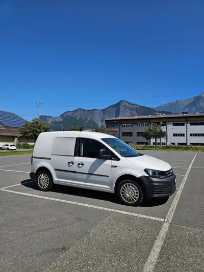 VW Caddy 1.4 TSI BlueMotion — Utilitaire compact polyvalent, équipé professionnel — vista esterna
