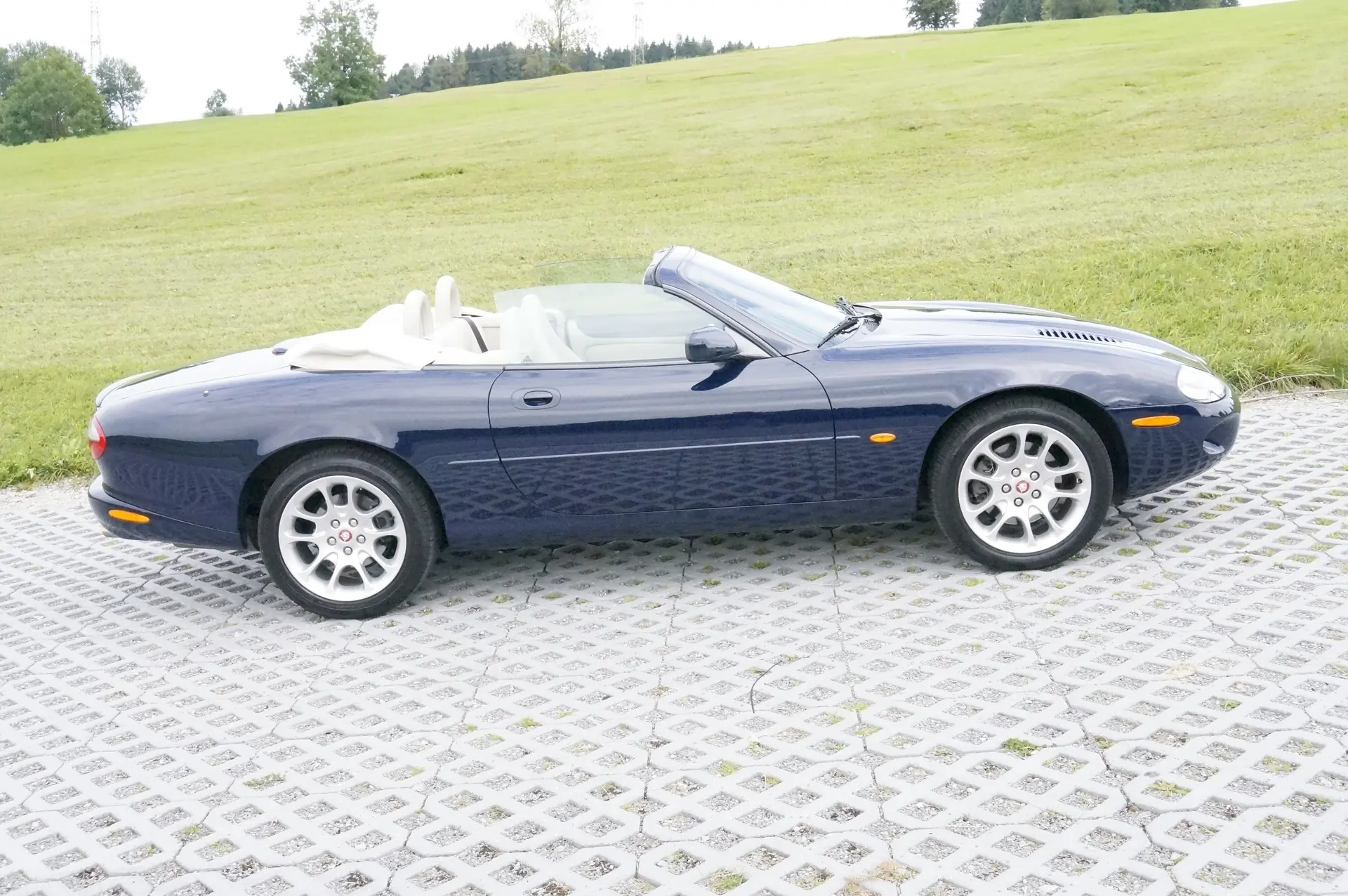 Jaguar XK 2000 occasion Appenzell — 3
