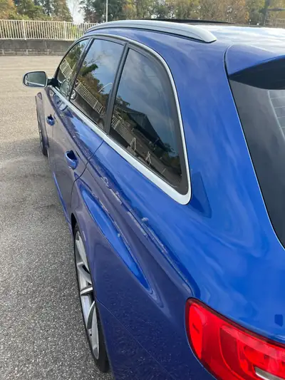 Audi RS4 Avant 4.2 FSI V8 quattro — Berline sport intégrale, 450 ch, entretien Audi complet — Thumbnail 8