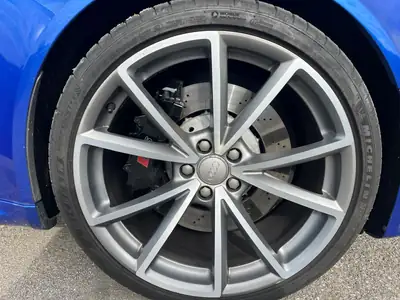 Audi RS4 Avant 4.2 FSI V8 quattro — Berline sport intégrale, 450 ch, entretien Audi complet — Thumbnail 9