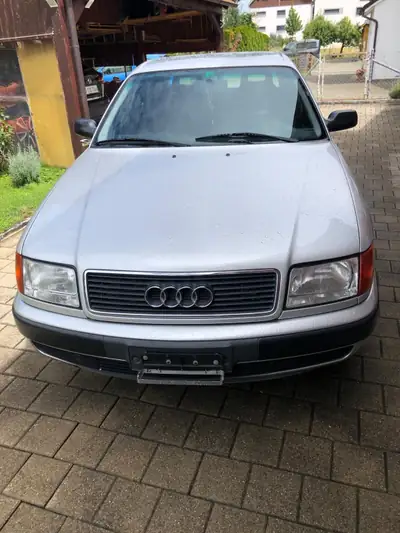 Audi 100 2.5 TDI — Berline de prestige des années 90, moteur robuste et fiable — Seitenansicht