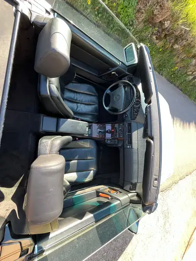 Mercedes-Benz SL 500 — Cabriolet prestige des années 90, 320 ch et seulement 111'300 km — Miniatura 9