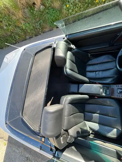 Mercedes-Benz SL 500 — Cabriolet prestige des années 90, 320 ch et seulement 111'300 km — Miniatura 12