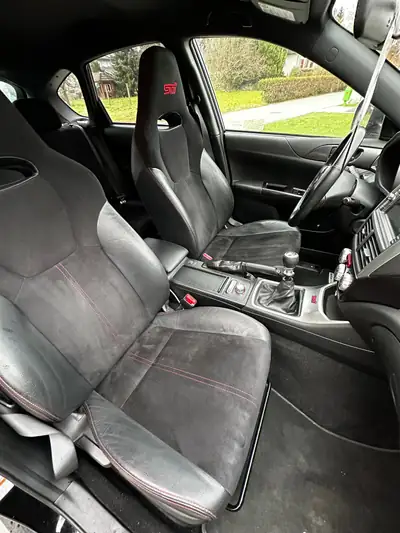 Subaru WRX STI 2.5 Turbo 4WD — Légende sportive, première main, état impeccable — Miniatura 10