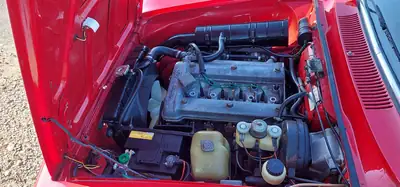 Alfa Romeo Giulia 1300 GT Junior 1975 — Coupé sportif vintage, historique sans sinistre — Miniatur 9
