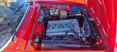 Alfa Romeo Giulia 1300 GT Junior 1975 — Coupé sportif vintage, historique sans sinistre — Miniatur 10
