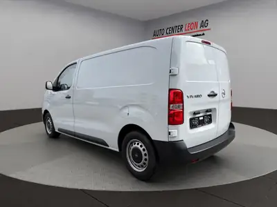 Opel Vivaro Cargo 1.5 D — Utilitaire diesel fiable, 1'890 km seulement — interior