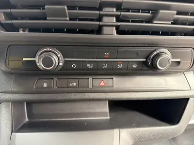 Opel Vivaro Cargo 1.5 D — Utilitaire diesel fiable, 1'890 km seulement — Thumbnail 16