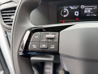 Opel Vivaro Cargo 1.5 D — Utilitaire diesel fiable, 1'890 km seulement — Thumbnail 21
