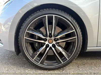 SEAT Leon ST 2.0 TSI Cupra 300 4Drive — Break sportif 300 ch, traction intégrale et très entretenu — Miniature 16
