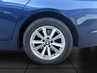 BMW 530d xDrive Steptronic — Berline premium diesel, transmission intégrale, sans sinistre — Miniatur 23