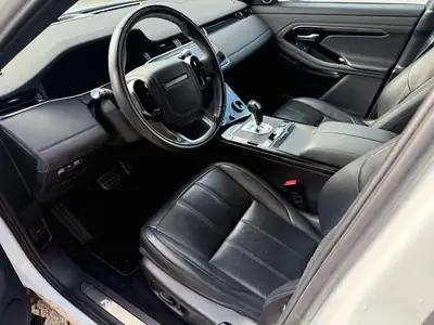 Land Rover Range Rover Evoque R-Dynamic P 250 SE — SUV compact hybride, première main — Miniature 8