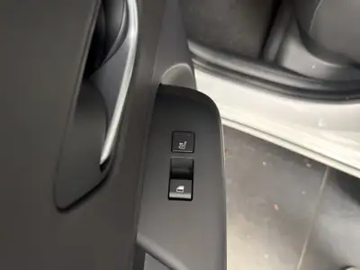 Hyundai Kona EV 65.4 kWh Vertex — SUV électrique 217 ch, quasi neuf à 15 km — Miniature 20