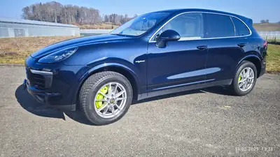 Porsche Cayenne S E-Hybrid 2015 — Hybride rechargeable performant, batterie neuve 2024 — detail